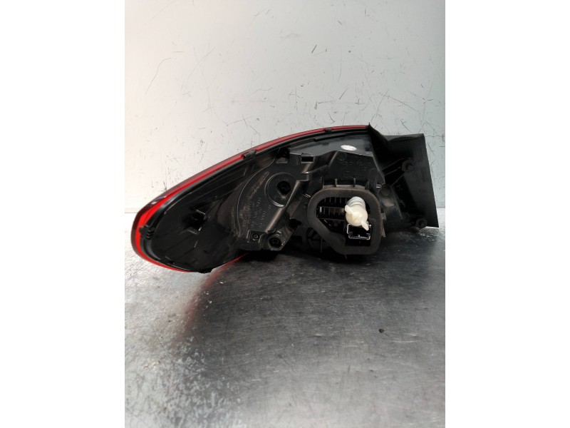 Recambio de piloto trasero derecho para volkswagen passat cc (357) 2.0 tdi referencia OEM IAM 3C8945208AD  