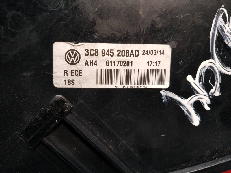 Recambio de piloto trasero derecho para volkswagen passat cc (357) 2.0 tdi referencia OEM IAM 3C8945208AD  
