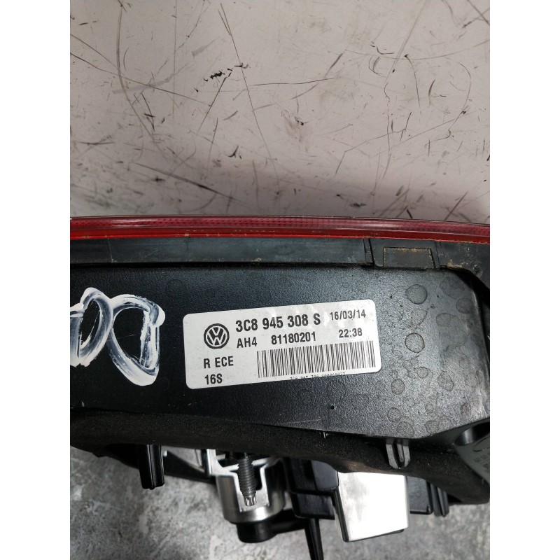 Recambio de piloto trasero derecho interior para volkswagen passat cc (357) 2.0 tdi referencia OEM IAM 3C8945308S  