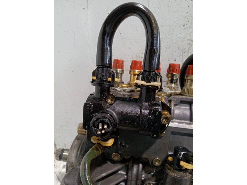 Recambio de bomba inyeccion para mercedes clase e (w210) berlina diesel referencia OEM IAM 0400196002 6060700501 BOSCH