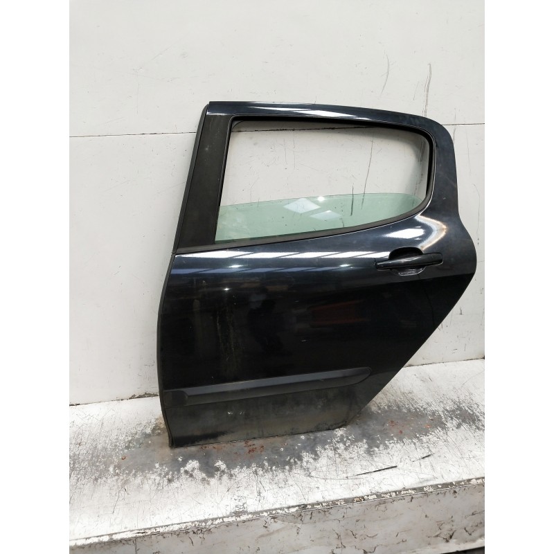Recambio de puerta trasera izquierda para peugeot 308 referencia OEM IAM   5P