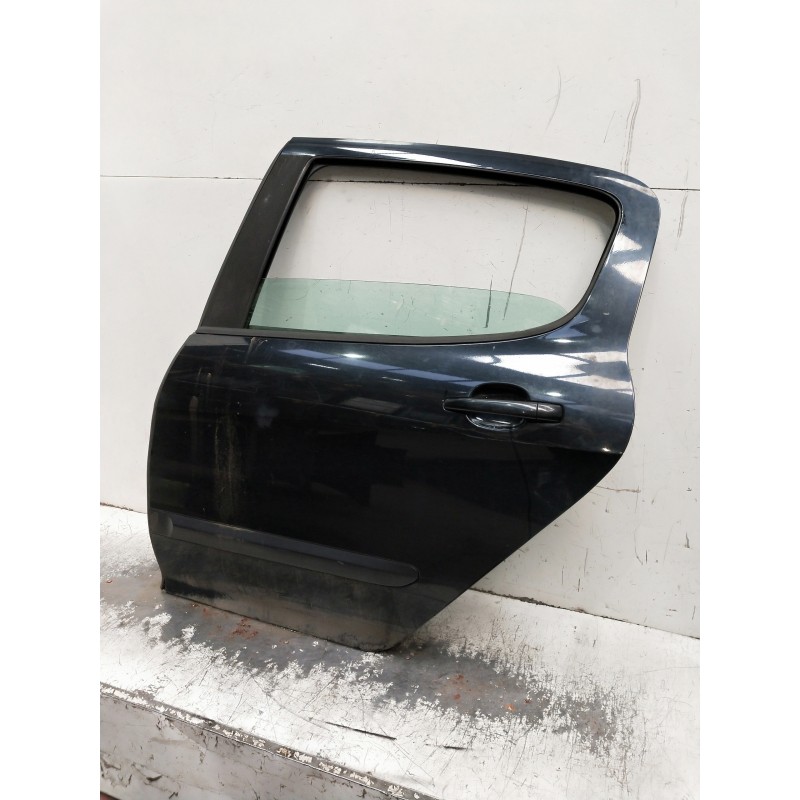 Recambio de puerta trasera izquierda para peugeot 308 referencia OEM IAM   5P