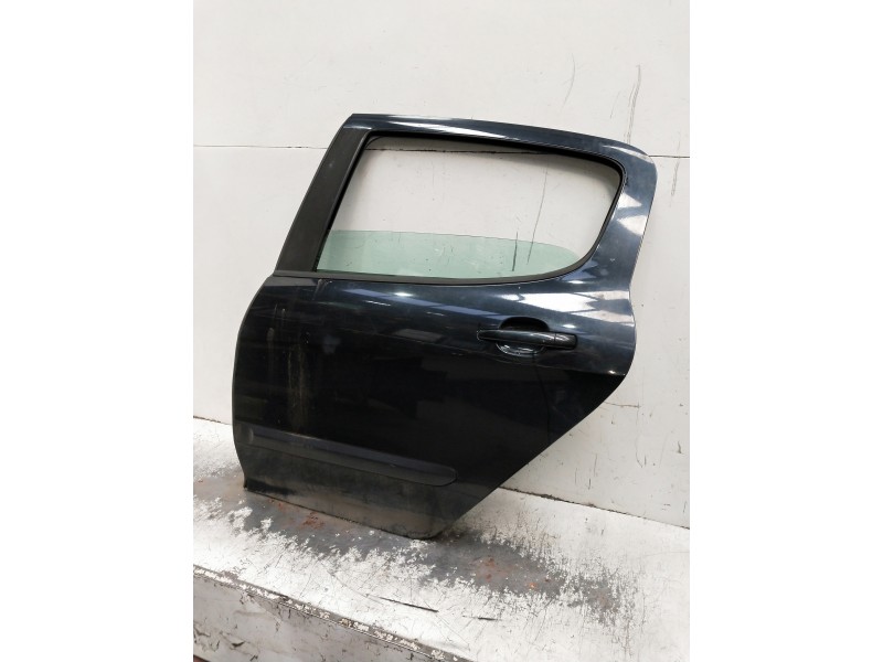 Recambio de puerta trasera izquierda para peugeot 308 referencia OEM IAM   5P
