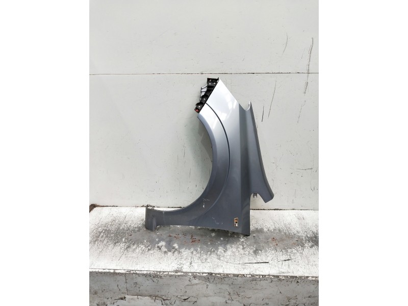 Recambio de aleta delantera derecha para opel zafira b referencia OEM IAM   