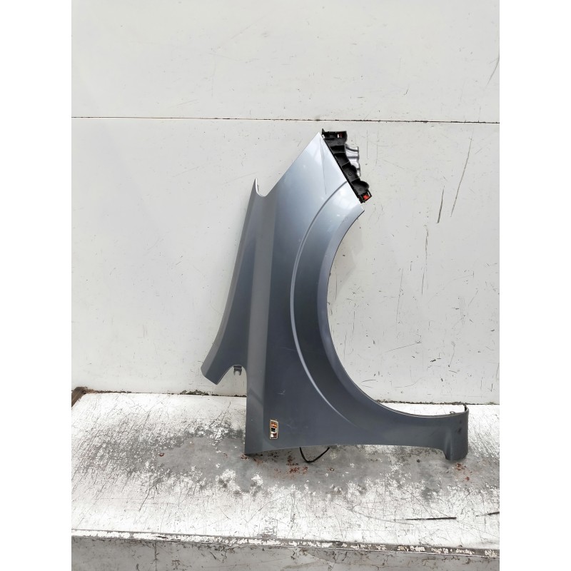 Recambio de aleta delantera izquierda para opel zafira b referencia OEM IAM   