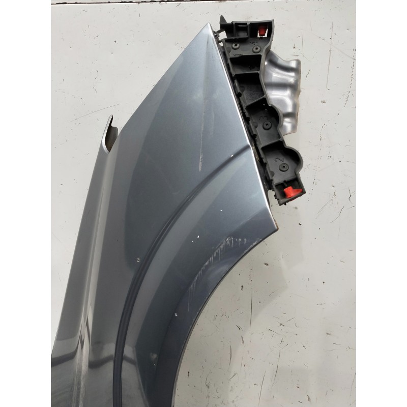 Recambio de aleta delantera izquierda para opel zafira b referencia OEM IAM   