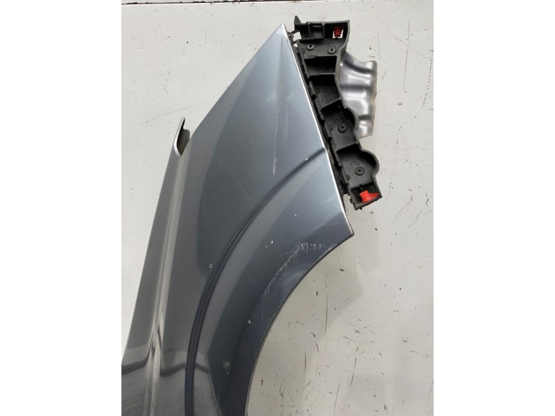 Recambio de aleta delantera izquierda para opel zafira b referencia OEM IAM   