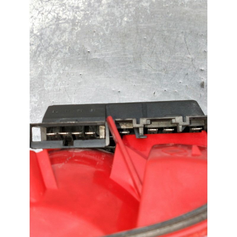 Recambio de piloto trasero izquierdo para audi 80 2.0 i referencia OEM IAM 140343LI  