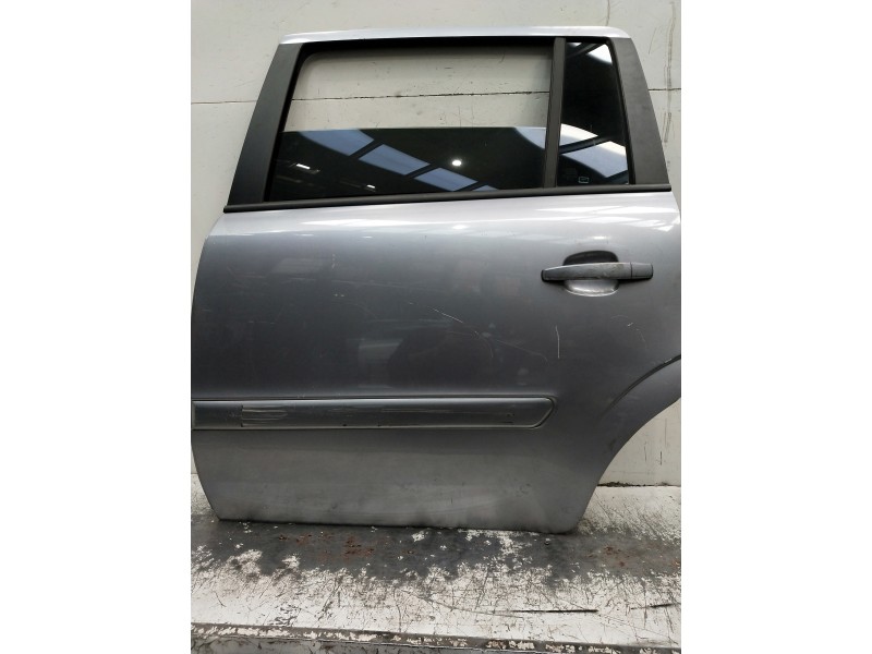 Recambio de puerta trasera izquierda para opel zafira b referencia OEM IAM  VER FOTOS 5P