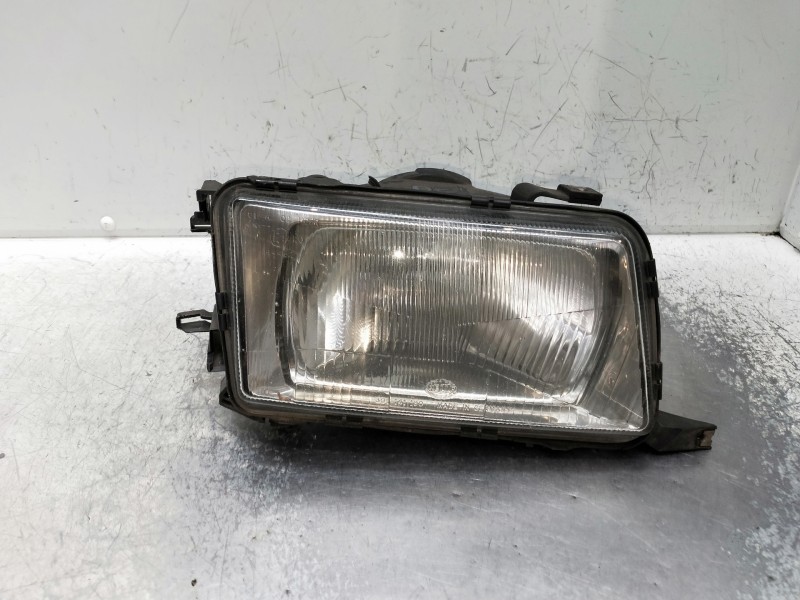 Recambio de faro derecho para audi 80 2.0 i referencia OEM IAM   
