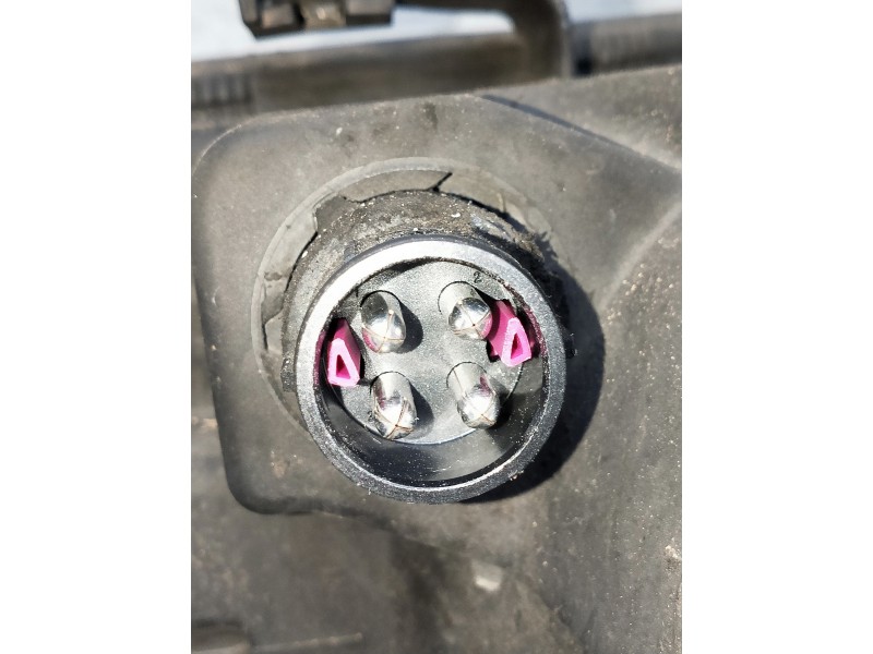 Recambio de faro izquierdo para audi 80 2.0 i referencia OEM IAM   