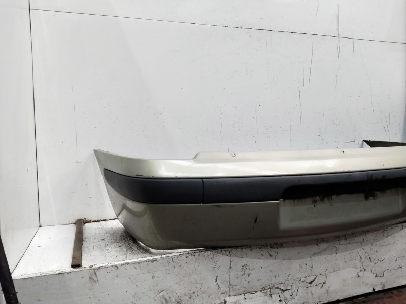 Recambio de paragolpes delantero para renault megane i fase 2 classic (la..) referencia OEM IAM   