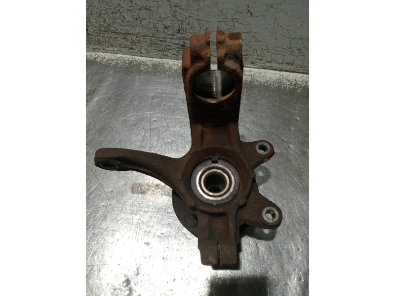 Recambio de mangueta delantera derecha para ford fiesta (cbk) referencia OEM IAM   