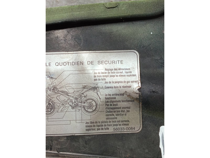 Recambio de molduras delanteras para kawasaki ninja zx-6 r/rr referencia OEM IAM 560330084  IZQUIERDO