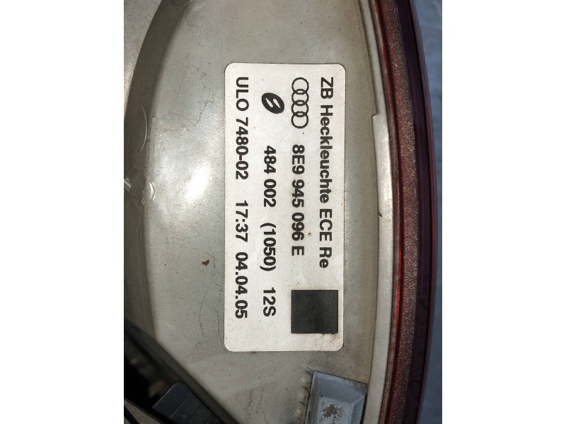 Recambio de piloto trasero derecho para audi a4 avant (8e) referencia OEM IAM 8E9945096E  