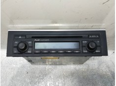 Recambio de sistema audio / radio cd para audi a4 avant (8e) referencia OEM IAM 8E0035186D  