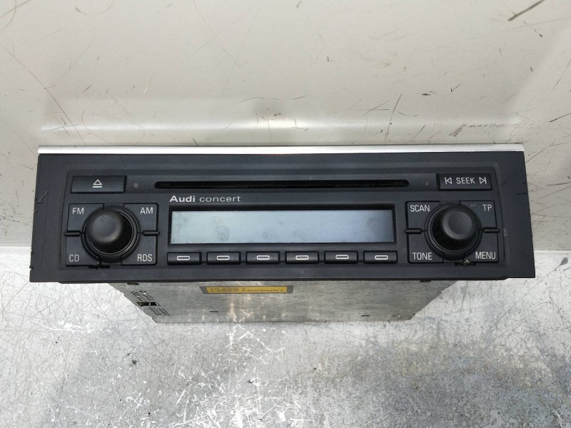 Recambio de sistema audio / radio cd para audi a4 avant (8e) referencia OEM IAM 8E0035186D  