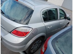 opel astra h berlina del año 2004 2