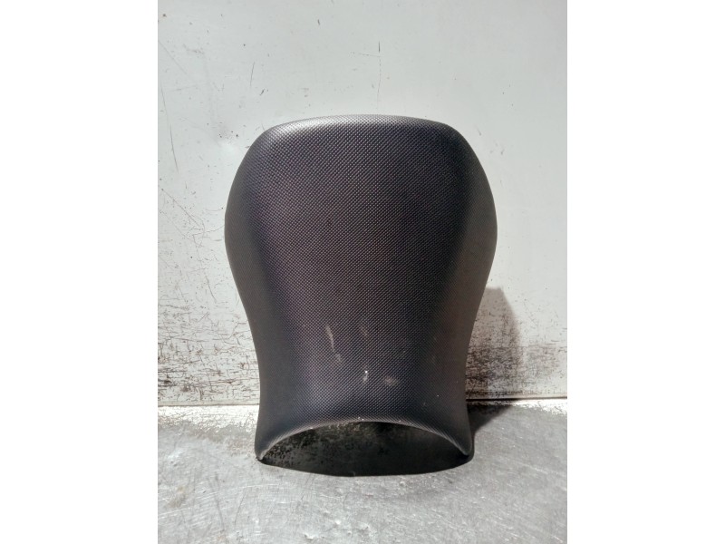 Recambio de asiento para kawasaki ninja zx-6 r/rr referencia OEM IAM 530660084  ASIENTO DELANTERO