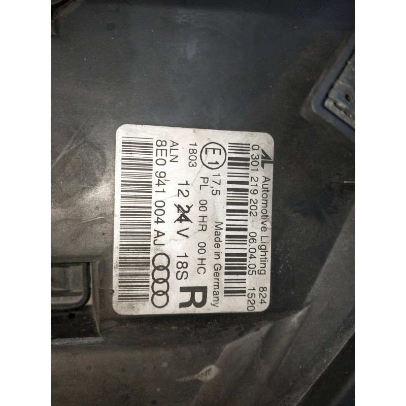 Recambio de faro derecho para audi a4 avant (8e) referencia OEM IAM 8E0941004AJ 0301219202 
