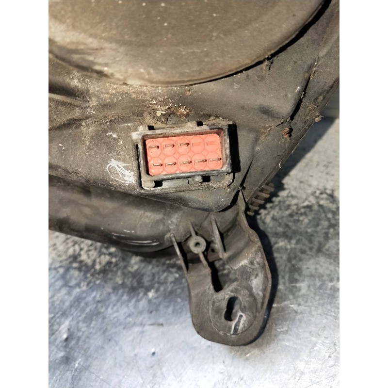 Recambio de faro derecho para opel astra gtc referencia OEM IAM 1EG27037032  OJO MIRAR FOTOS