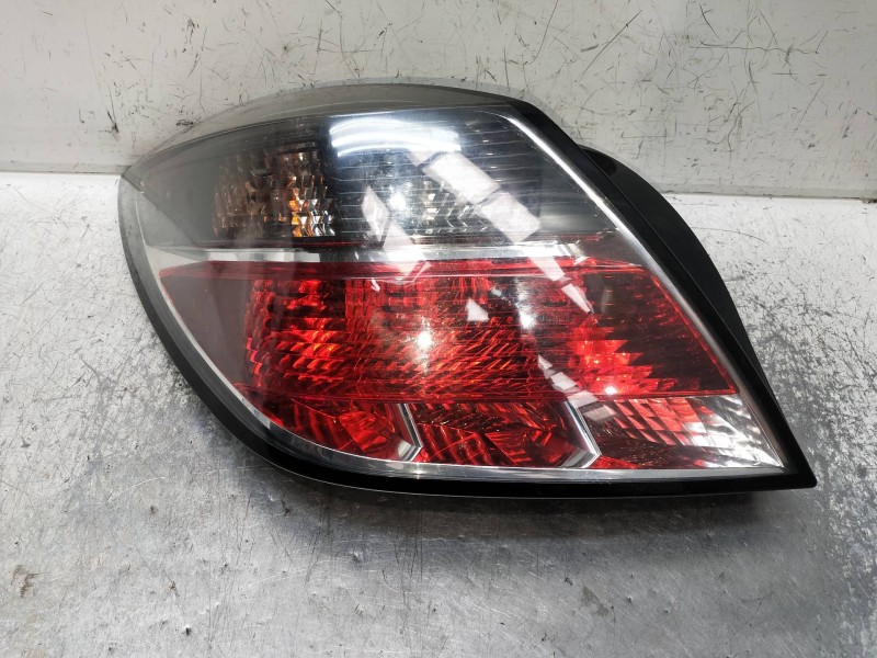 Recambio de piloto trasero izquierdo para opel astra gtc referencia OEM IAM 34269183  