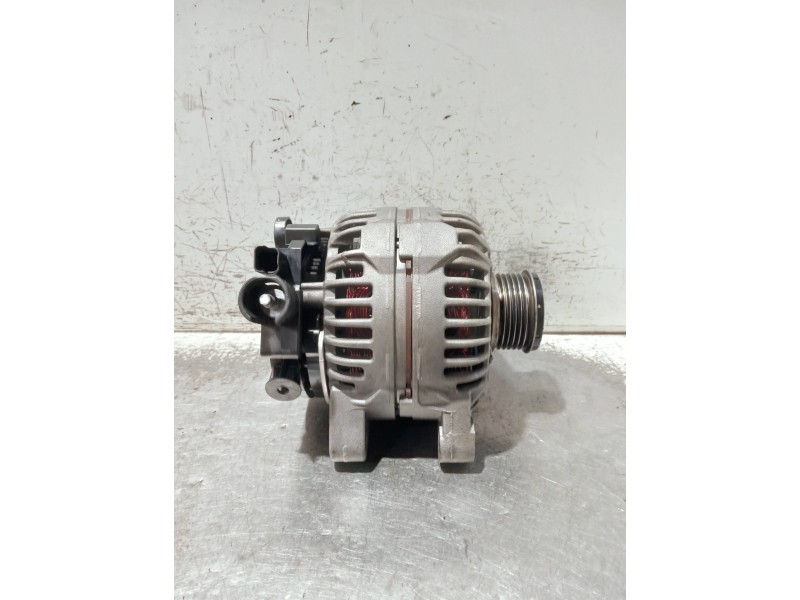 Recambio de alternador para peugeot 308 referencia OEM IAM 9646321880 0124525035 