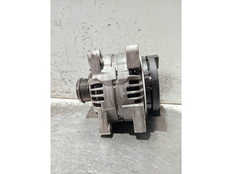 Recambio de alternador para peugeot 308 referencia OEM IAM 9646321880 0124525035 