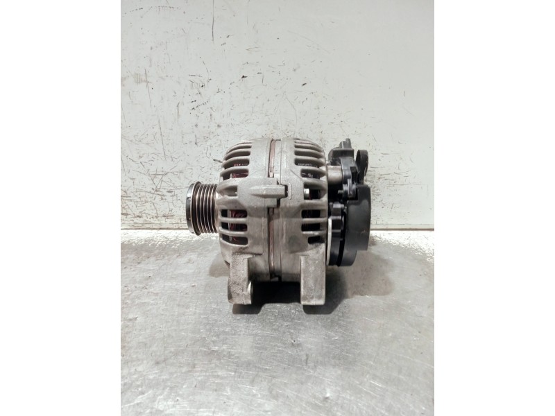 Recambio de alternador para peugeot 308 referencia OEM IAM 9646321880 0124525035 