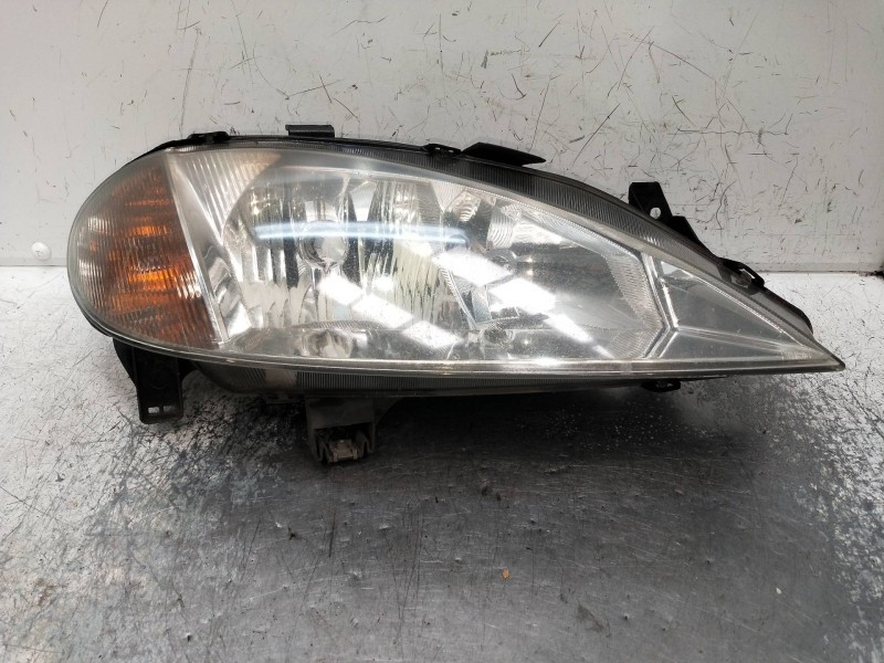 Recambio de faro derecho para renault megane i fase 2 gandtour (ka..) referencia OEM IAM 7700427870D  