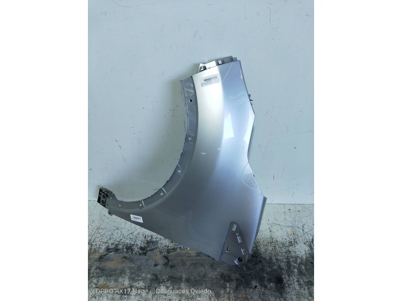 Recambio de aleta delantera izquierda para renault captur 0.9 energy referencia OEM IAM   