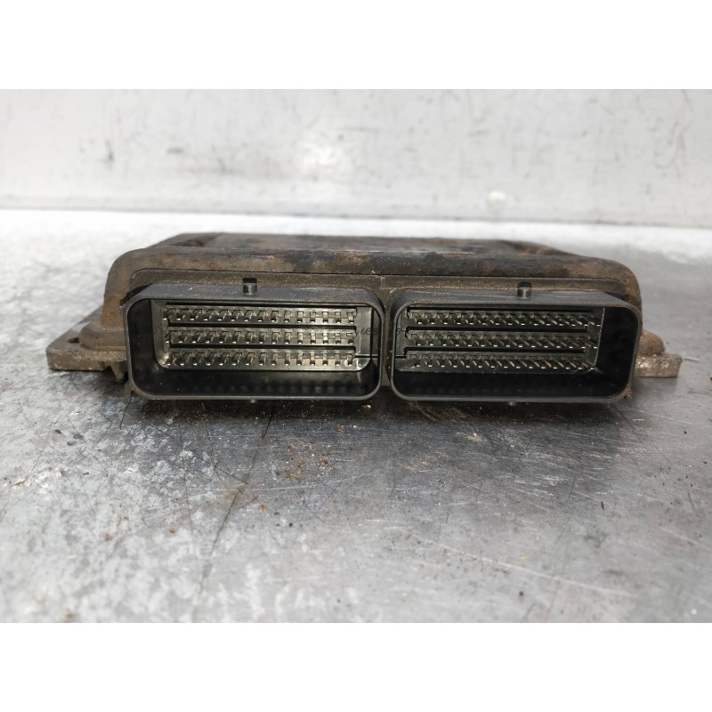 Recambio de centralita motor uce para renault megane i fase 2 gandtour (ka..) referencia OEM IAM 8200055730 7700110471 