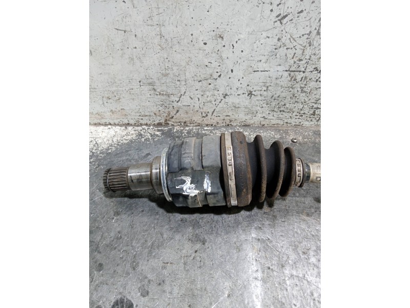 Recambio de transmision delantera izquierda para toyota corolla verso (r1) 2.2 d-4d luna referencia OEM IAM 4342005371 EUJ104BP1