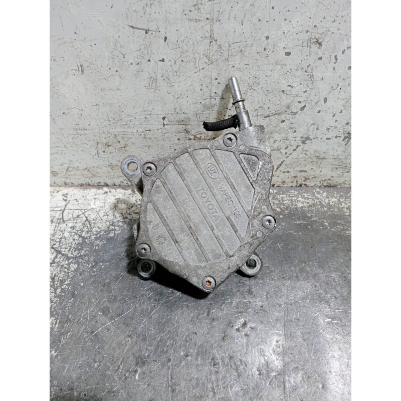 Recambio de depresor freno / bomba vacio para toyota corolla verso (r1) 2.2 d-4d luna referencia OEM IAM   