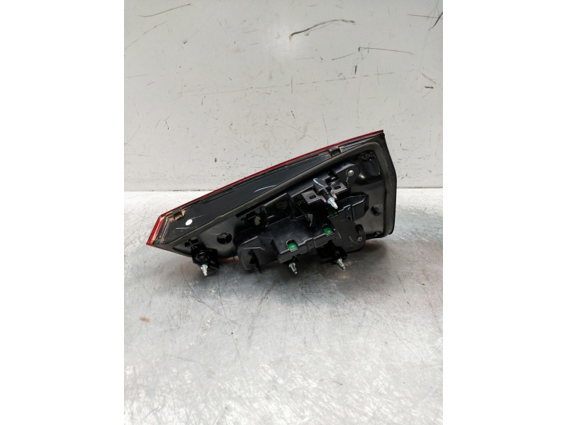 Recambio de piloto trasero izquierdo interior para bmw serie x3 (g01) referencia OEM IAM 2TZ01269411 28D2333 H7985337701