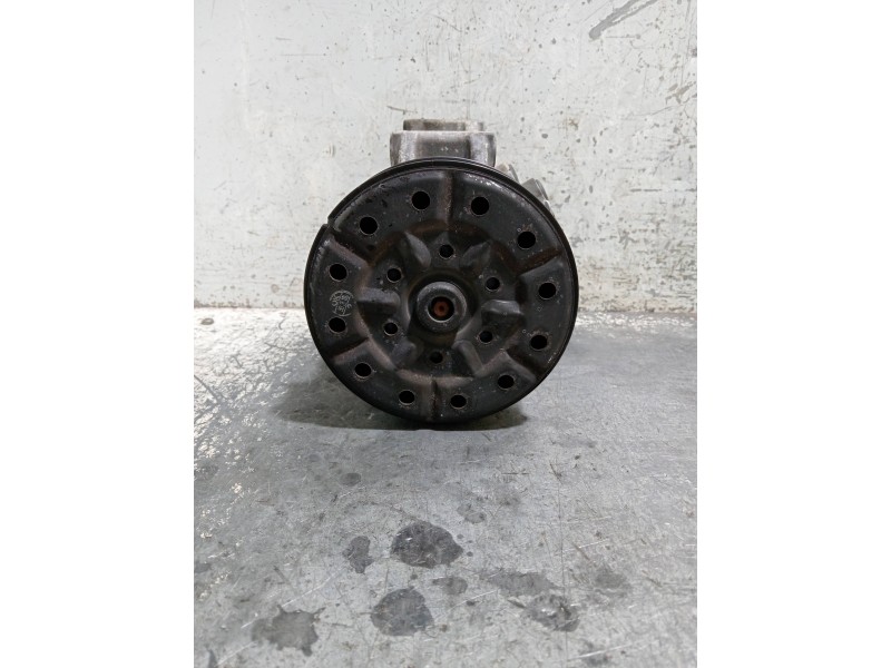 Recambio de compresor aire acondicionado para toyota corolla verso (r1) 2.2 d-4d luna referencia OEM IAM 4472209399  