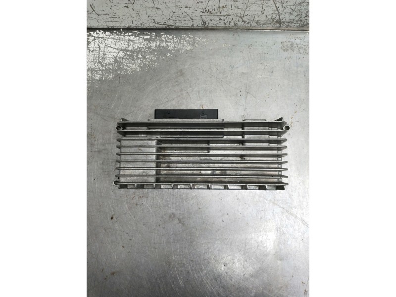 Recambio de modulo electronico para audi a5 coupe (8t) referencia OEM IAM 8T0035223K 720300300100 