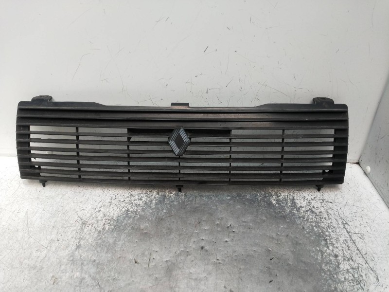 Recambio de rejilla delantera para renault 14 gtl referencia OEM IAM   