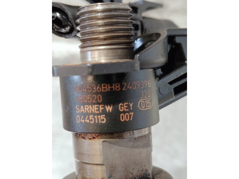 Recambio de inyector para nissan qashqai (j10) referencia OEM IAM 804536BH8 0445115007 2409398 / BOSCH