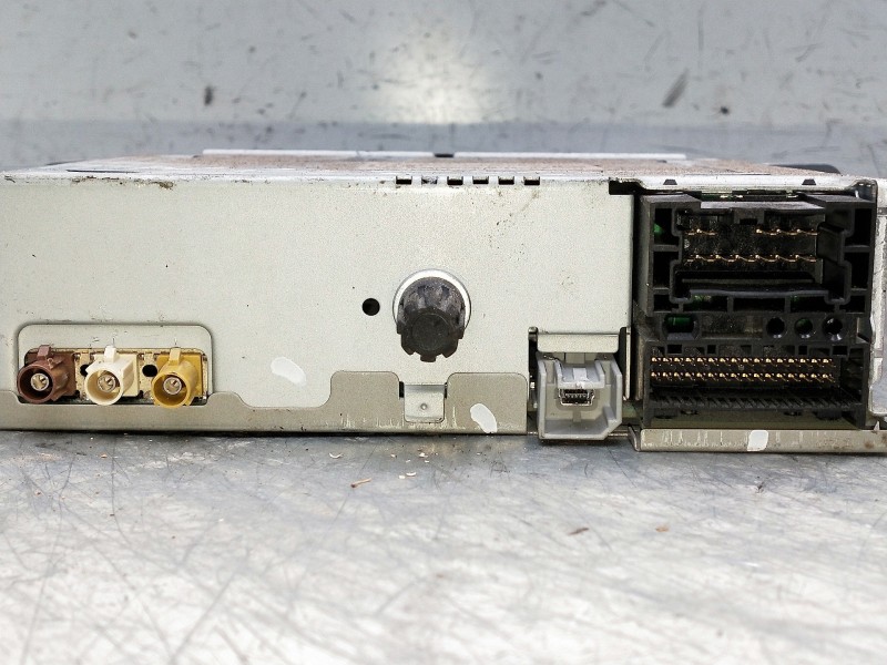 Recambio de sistema audio / radio cd para renault zoe referencia OEM IAM   