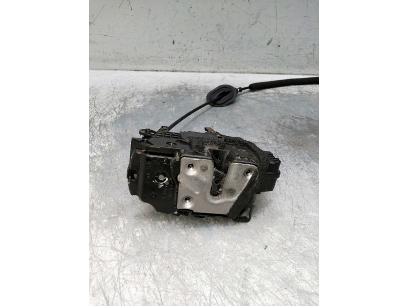 Recambio de motor cierre centralizado delantero derecho para renault zoe referencia OEM IAM 805020094R 40627235 