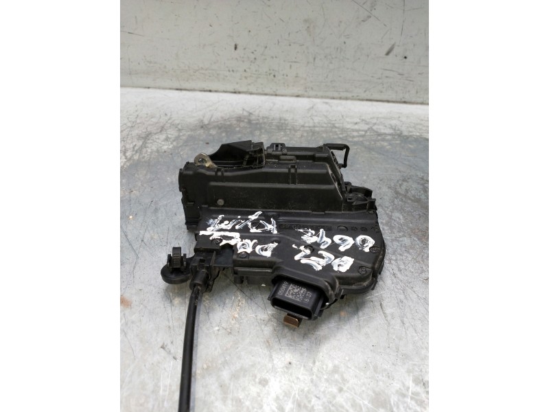 Recambio de motor cierre centralizado delantero derecho para renault zoe referencia OEM IAM 805020094R 40627235 