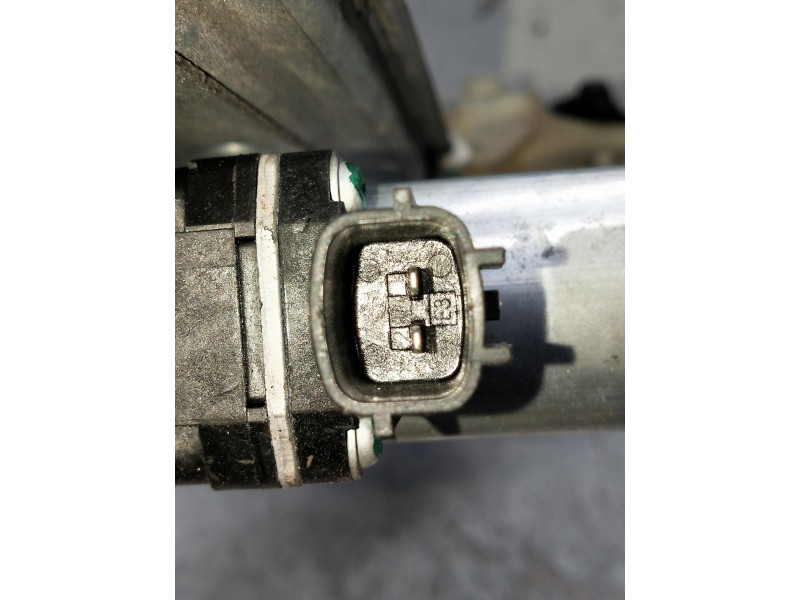 Recambio de elevalunas delantero derecho para renault zoe referencia OEM IAM 128001472B 9030318C 19031060003