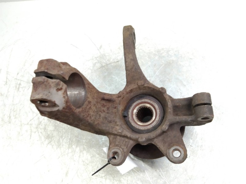 Recambio de mangueta delantera derecha para mazda 2 berlina (dy) 1.4 cat referencia OEM IAM   