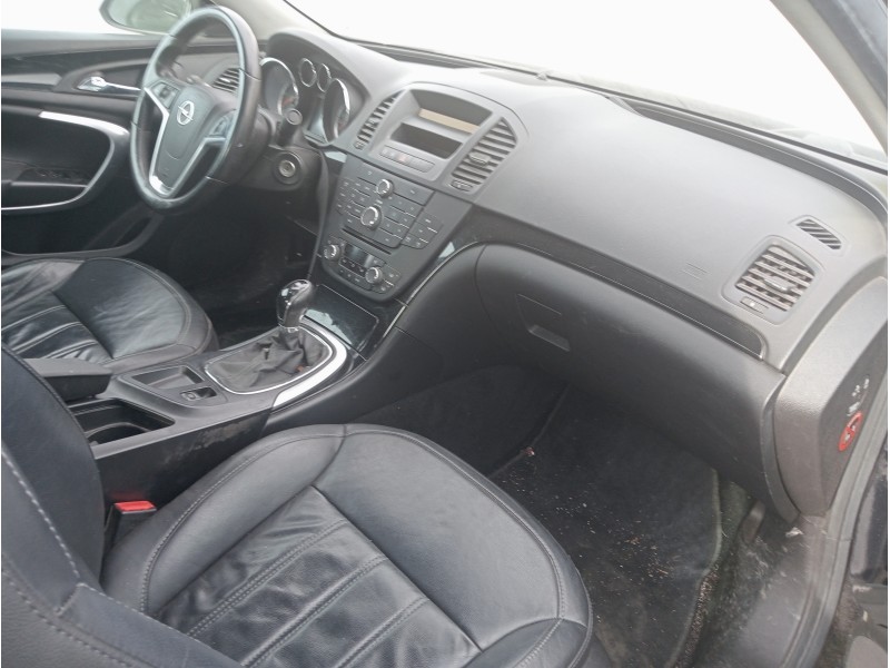 opel insignia berlina del año 2009