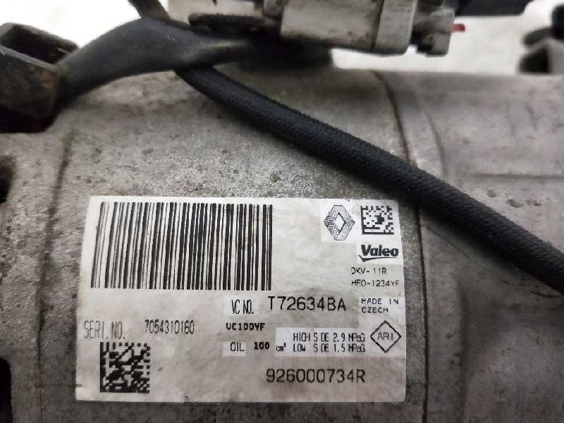 Recambio de compresor aire acondicionado para renault captur 0.9 energy referencia OEM IAM 92600734R T72634BA 