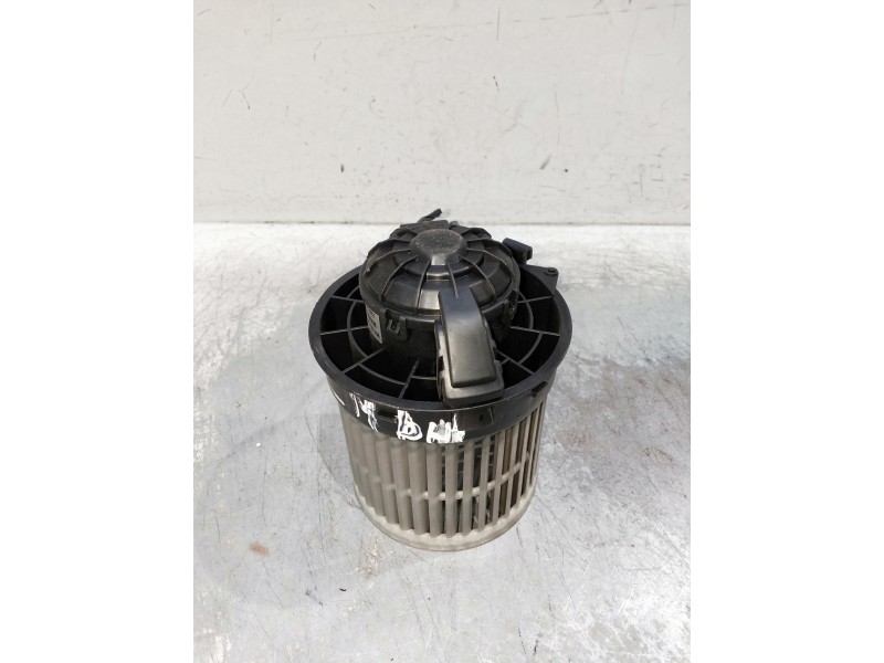 Recambio de motor calefaccion para dacia spring referencia OEM IAM 220214A0240  
