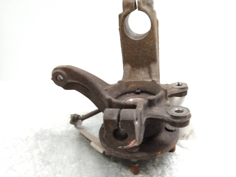 Recambio de mangueta delantera izquierda para mazda 2 berlina (dy) 1.4 cat referencia OEM IAM   