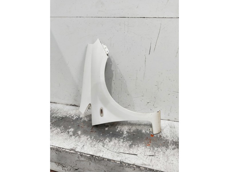 Recambio de aleta delantera derecha para fiat punto (evo) (199) dynamic referencia OEM IAM   