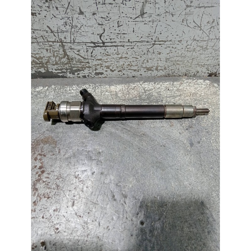 Recambio de inyector para toyota corolla verso (r1) 2.2 d-4d luna referencia OEM IAM 236700R170  DENSO